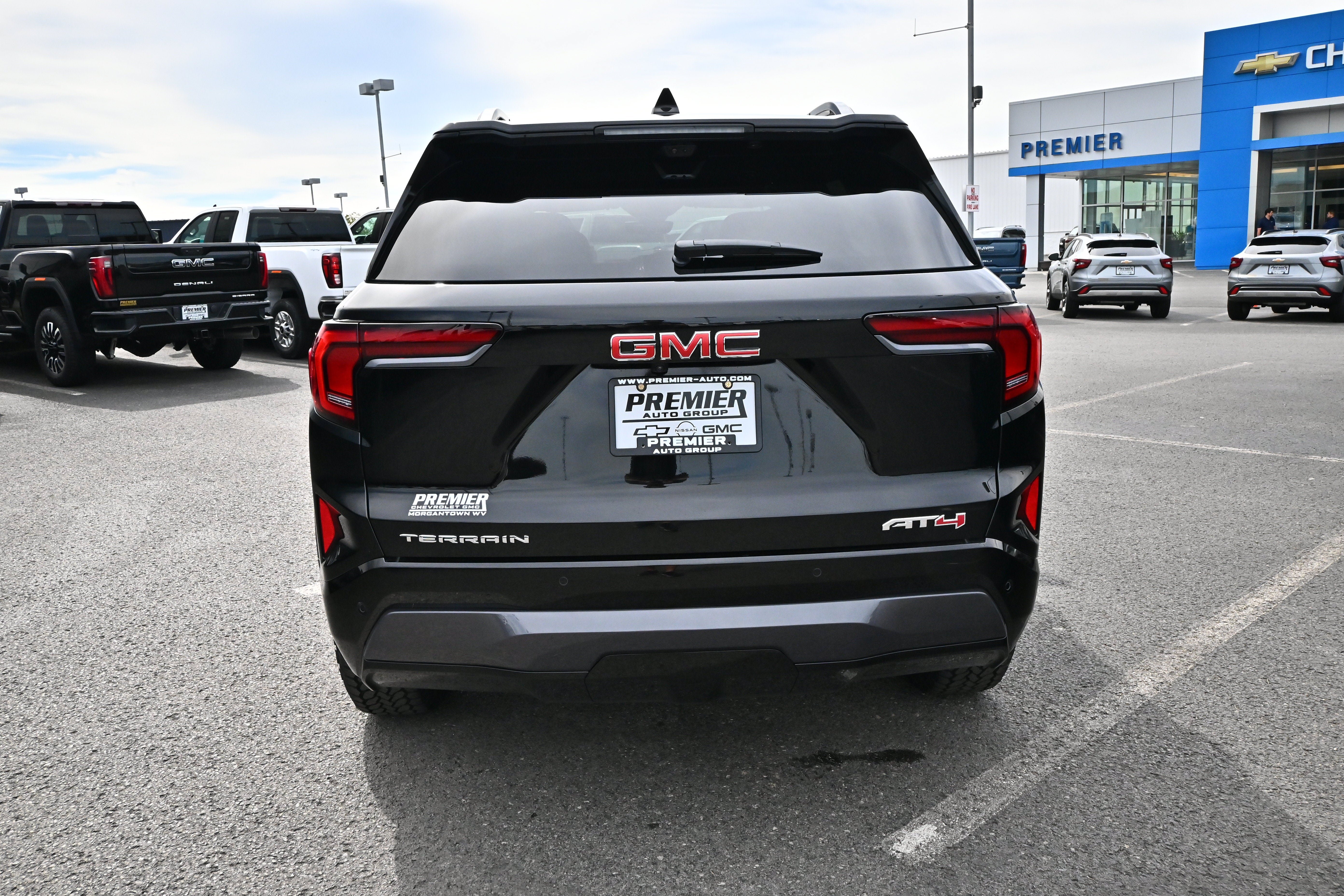 New 2027 GMC Terrain AT4 w/ Technology Package II AWD/4WD image 7