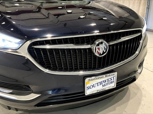 Used 2020 Buick Enclave Premium w/ Sun and Sites Package image 32