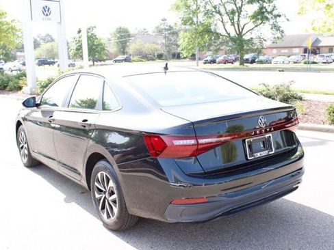 Used 2025 Volkswagen Jetta S FWD image 6