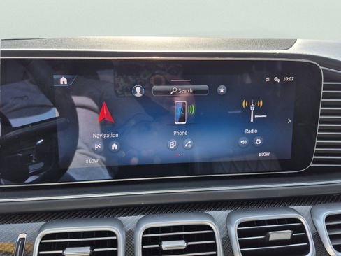 Used 2025 Mercedes-Benz GLS 63 AMG 4MATIC image 35
