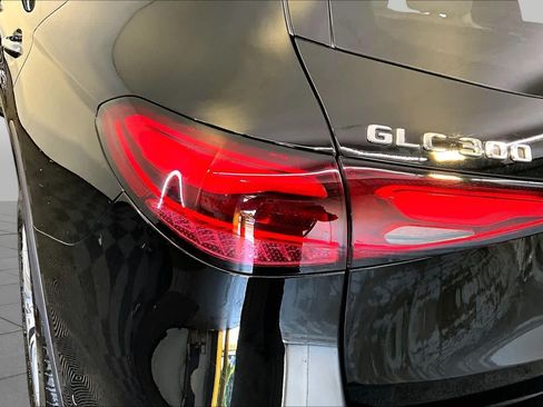 Used 2026 Mercedes-Benz GLC 300 4MATIC image 28
