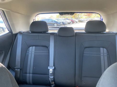 Used 2024 Hyundai Venue SEL image 26