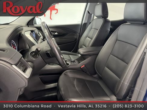Used 2022 GMC Terrain SLT w/ Infotainment Package II FWD image 25