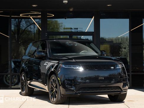 Used 2025 Land Rover Range Rover Sport Dynamic SE image 1