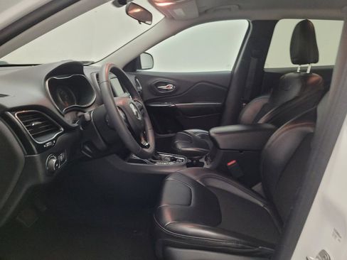 Used 2020 Jeep Cherokee Latitude Plus FWD image 17