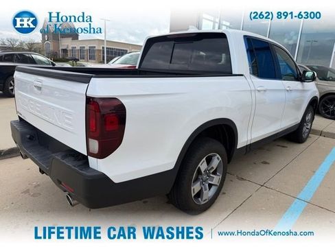 Used 2024 Honda Ridgeline RTL image 2