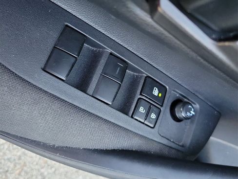 Used 2025 Toyota Corolla LE image 14