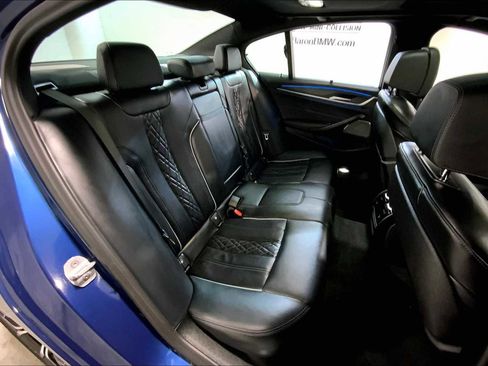 Used 2023 BMW 530e xDrive w/ Executive Package image 19