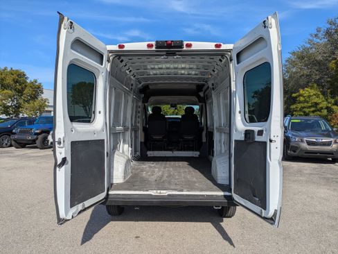 Used 2021 RAM ProMaster 2500 image 13