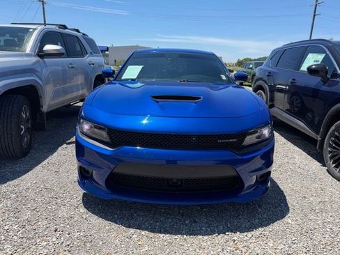 Used 2019 Dodge Charger R/T w/ Plus Group RWD image 6