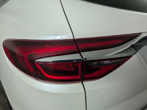 Used 2019 Buick Enclave Avenir w/ Avenir Technology Package image 12