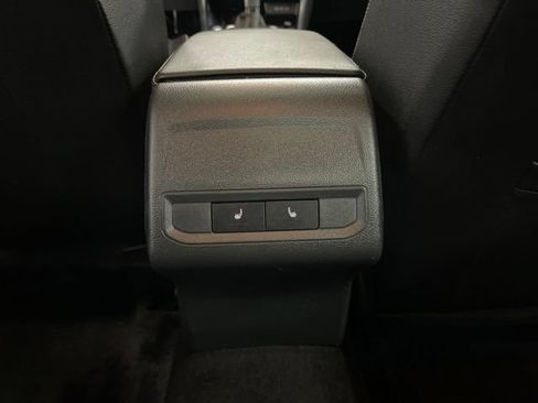 Used 2023 Volkswagen Jetta SEL FWD image 26
