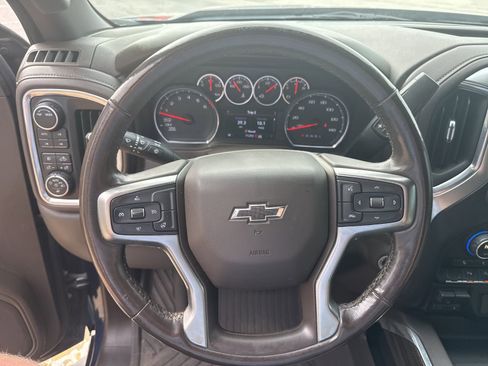 Used 2020 Chevrolet Silverado 1500 LT Trail Boss image 15