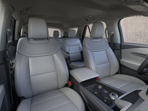 New 2026 Ford Explorer Active w/ Active Comfort Package RWD image 10