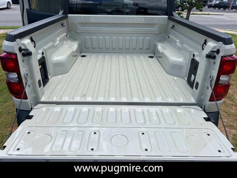 New 2025 Ford Maverick XLT w/ XLT Luxury Package image 16