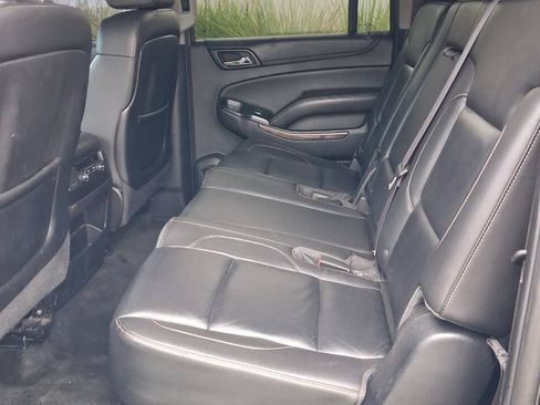 Used 2015 Chevrolet Suburban LT AWD/4WD image 16