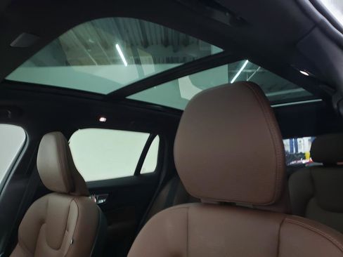 New 2026 Volvo V60 B5 Cross Country Plus w/ Protection Package Premier image 7