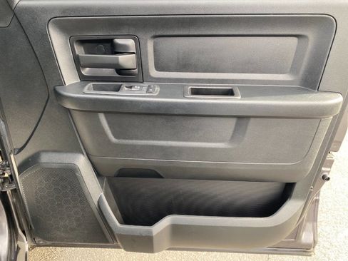 Used 2018 RAM 1500 Express w/ Express Value Package image 29