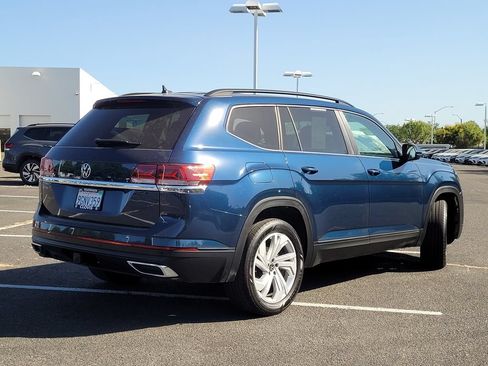 Used 2023 Volkswagen Atlas SE w/ Panoramic Sunroof Package FWD image 6
