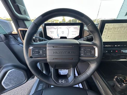 Used 2025 GMC Hummer EV 2X image 20