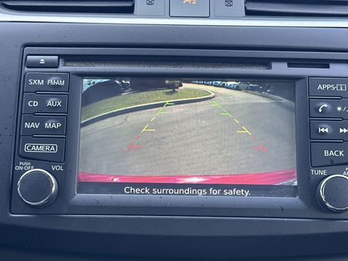 Used 2015 Nissan Sentra SR w/ Navigation Package image 29