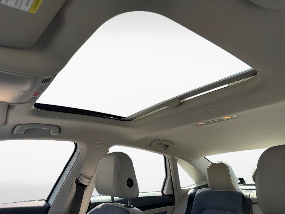 Certified 2026 Volkswagen Jetta SE FWD image 21