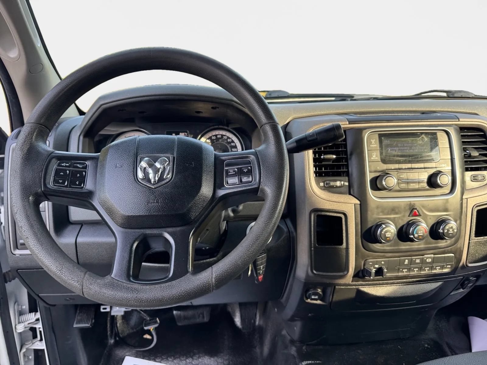 Used 2018 RAM 5500 Tradesman w/ Power & Remote Entry Group RWD image 11