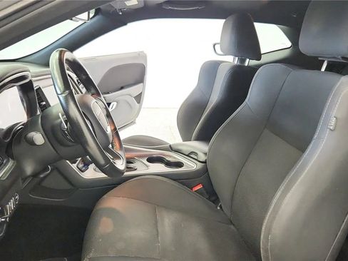 Used 2016 Dodge Challenger R/T RWD image 28