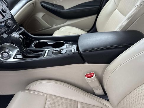 Used 2023 Nissan Maxima SV w/ Floor Mat Group image 20