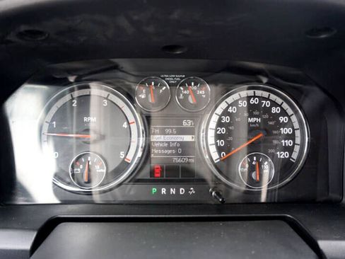 Used 2011 RAM 5500 Regular Cab 2WD w/ Cold Weather Group image 16