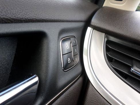 Used 2017 Lincoln MKC Premiere AWD/4WD image 32
