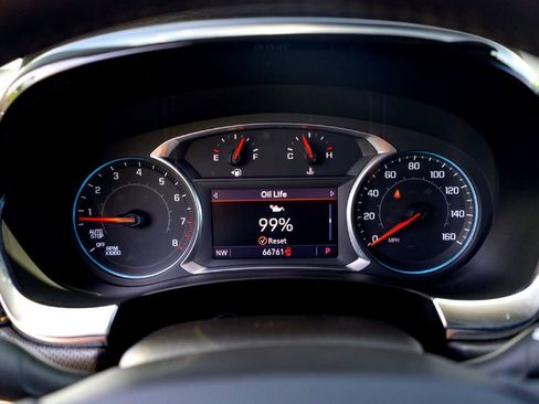 Used 2021 Chevrolet Traverse Premier w/ Redline Edition FWD image 15