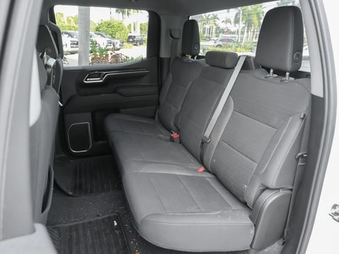 Used 2023 Chevrolet Silverado 1500 LT AWD/4WD image 19