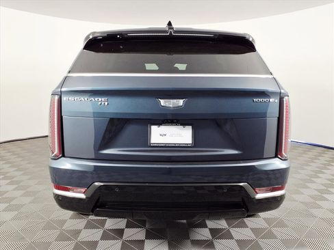 Certified 2026 Cadillac Escalade IQ Luxury 1 image 5