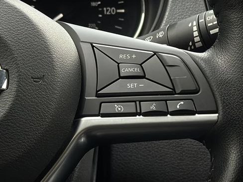 Used 2020 Nissan Rogue Sport SV w/ All-Weather Package AWD/4WD image 26