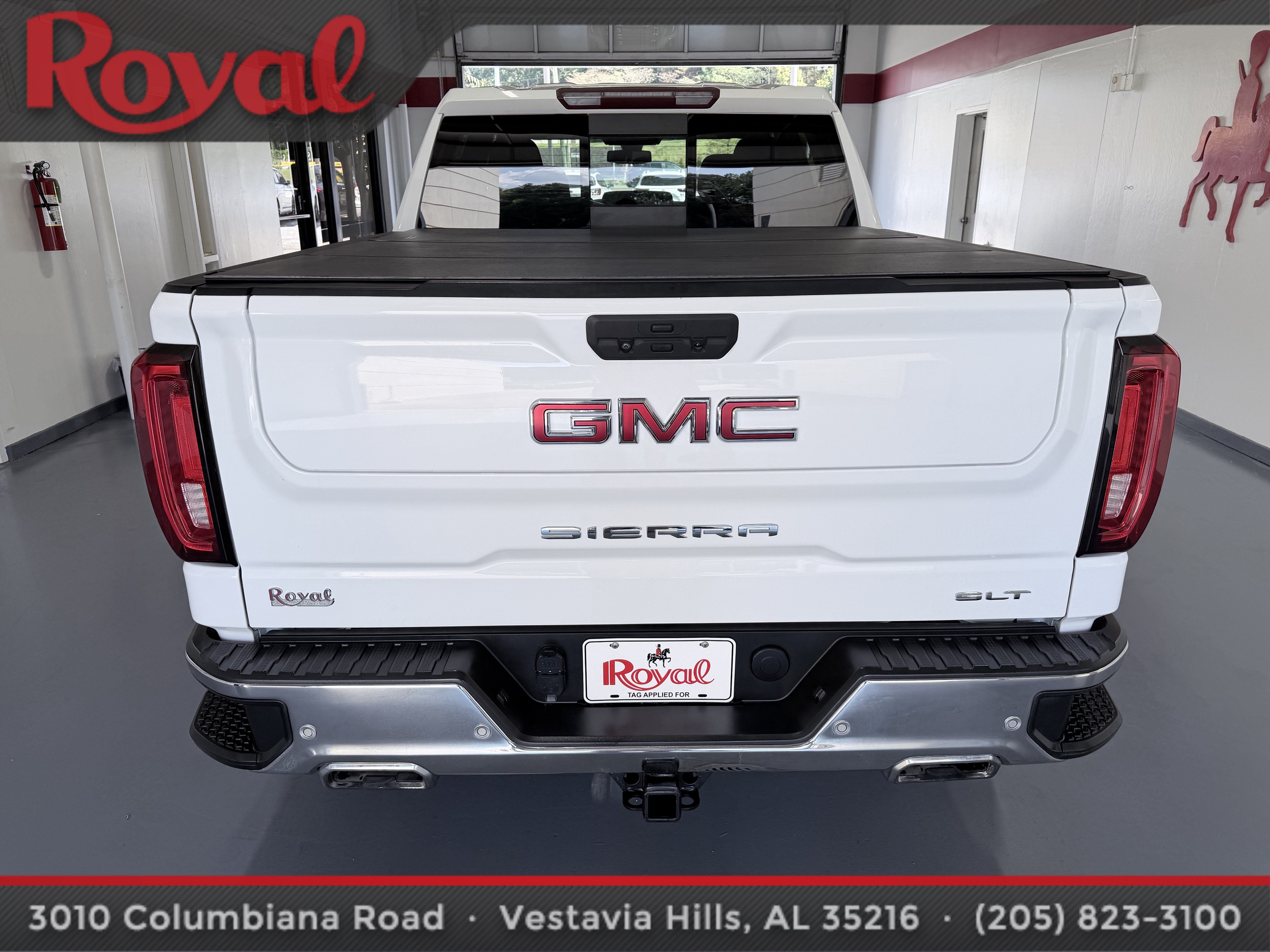 Used 2020 GMC Sierra 1500 SLT w/ SLT Premium Plus Package AWD/4WD image 5