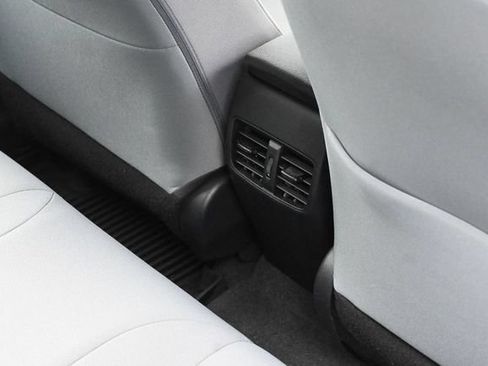 Certified 2024 Toyota Corolla Cross AWD Hybrid image 17