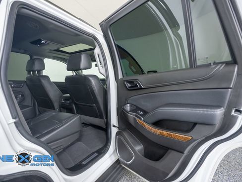 Used 2020 Chevrolet Tahoe Premier AWD/4WD image 35