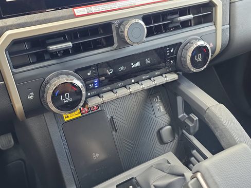 New 2026 Toyota Tacoma Limited AWD/4WD image 20