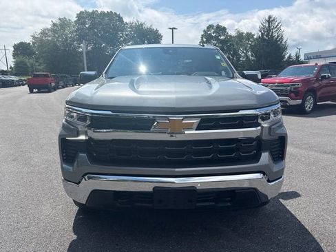 Used 2024 Chevrolet Silverado 1500 LT AWD/4WD image 3