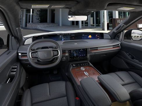 New 2026 Lincoln Navigator L Black Label AWD/4WD image 9