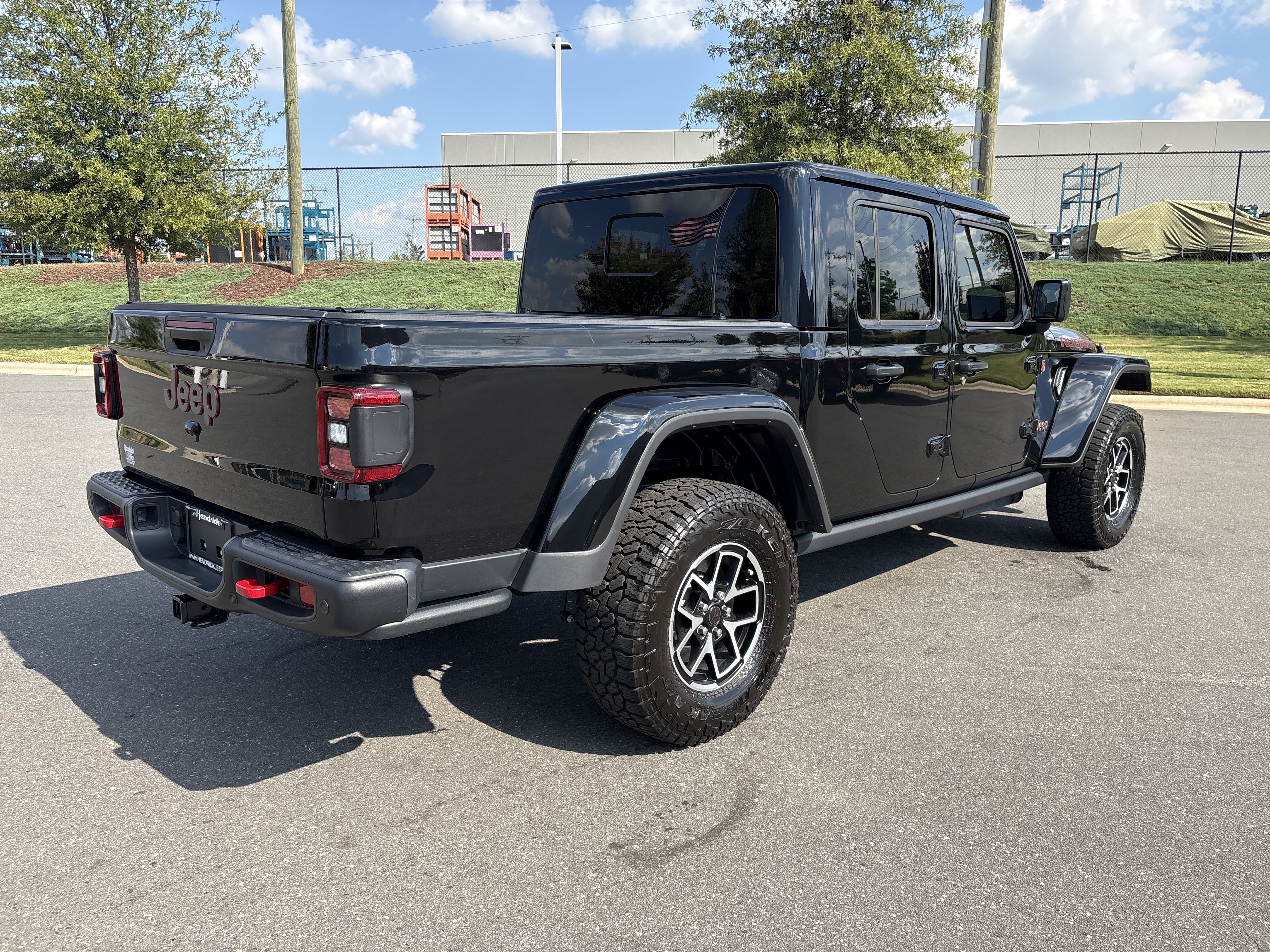 Used 2026 Jeep Gladiator Rubicon AWD/4WD image 9