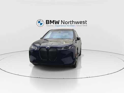 New 2026 BMW iX xDrive45 image 8