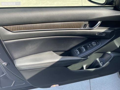 Used 2018 Honda Accord EX-L image 15