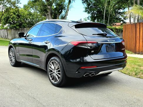 Used 2021 Maserati Levante GranLusso AWD/4WD image 14