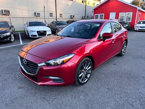 Used 2018 MAZDA MAZDA3 Touring FWD image 3
