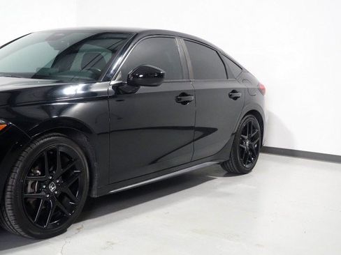 Used 2024 Honda Civic Sport Hatchback image 41