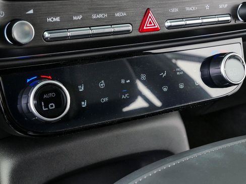 Certified 2026 Hyundai Palisade Calligraphy FWD image 15