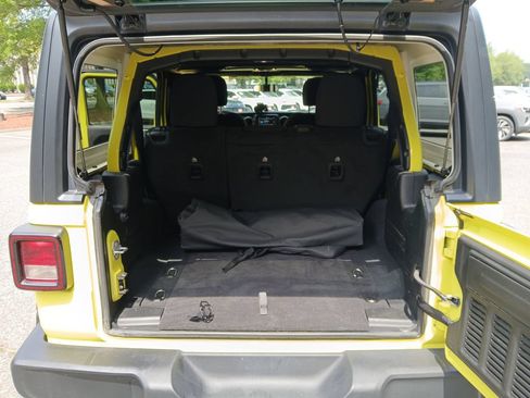 Used 2023 Jeep Wrangler Unlimited Sport AWD/4WD image 24