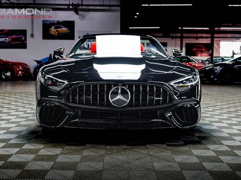 Used 2022 Mercedes-Benz SL 55 AMG 4MATIC image 32